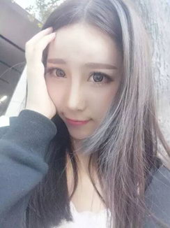 大眼撩人  还按捺的住吗？