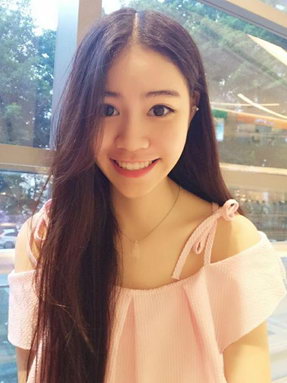 爱笑的女生  运气不会太差